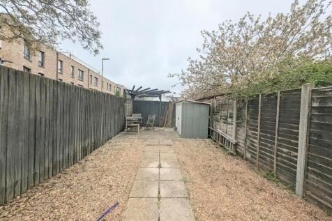 SHARED REAR GARDEN