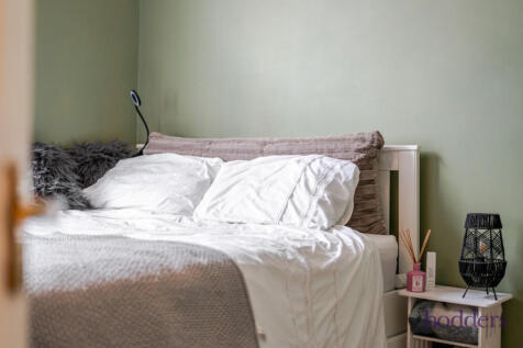 4f36d48c-0679-4a1...