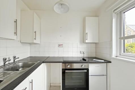5, Blackett Court, Wylam, Northumberland photo 5