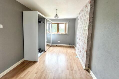 37 Awbridge Road, Dudley, West Midlands, DY2 0HZ