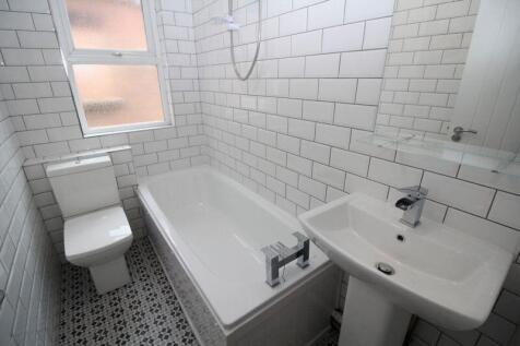 Seven Bedroom Student House - Woodcroft Road, L15 photo 3