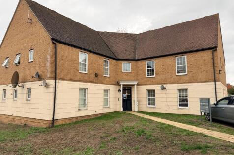 2-bed flat on Sycamore Covert, THETFORD, £1,000/mo