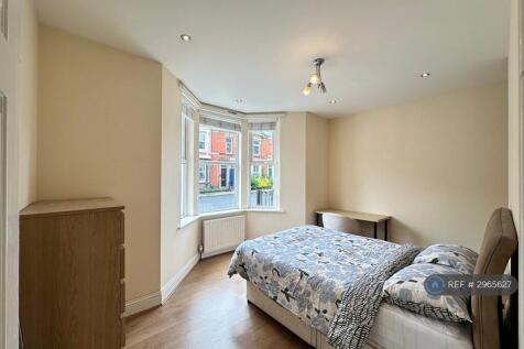 Front Large Bedroom