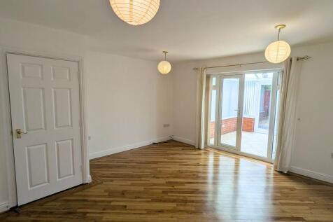 Byland Close, Bunkers Hill, Lincoln, LN2 photo 3