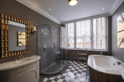6 bed, 7 bath Town House in London - Photo 22