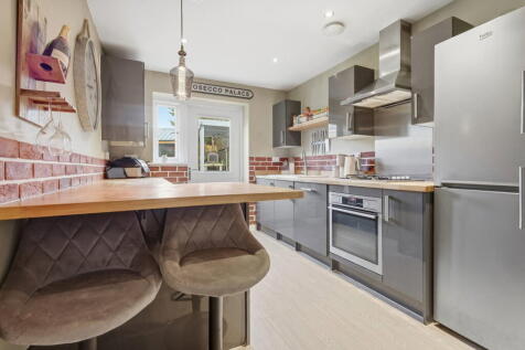 Basildon, SS15 - property photo