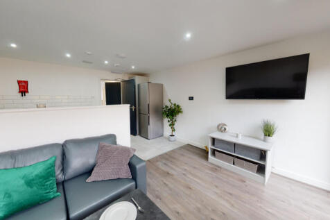 4-bed house on Thornycroft Road, Liverpool, £2,756/mo