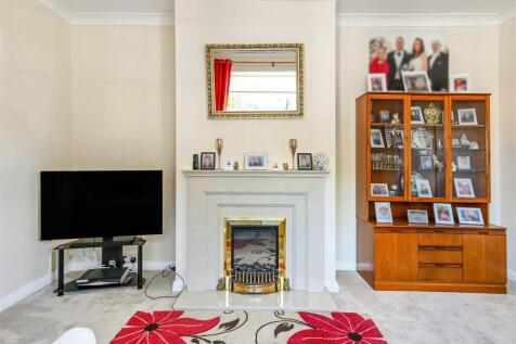 Living room front.jpg