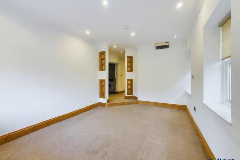 general CAM02483G0-P