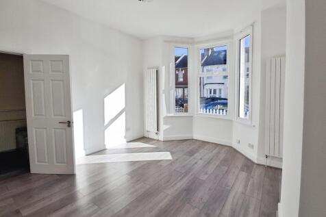Cheshire Road, Wood Green, London, N22 photo 3