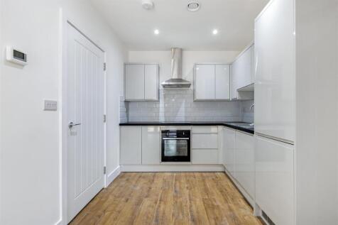 8 Coulsdon Road, Coulsdon photo 4