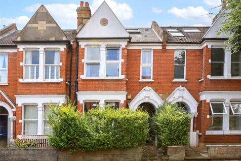London, W4 - property photo