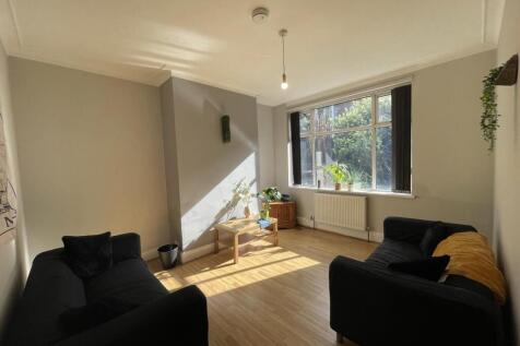 Kinross Road, Victoria Park photo 3