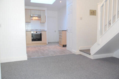 DINING ROOM/KITCHEN