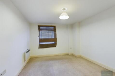 CAM02540G0-PR0095-ST