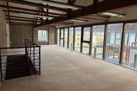 Office to rent Image 3