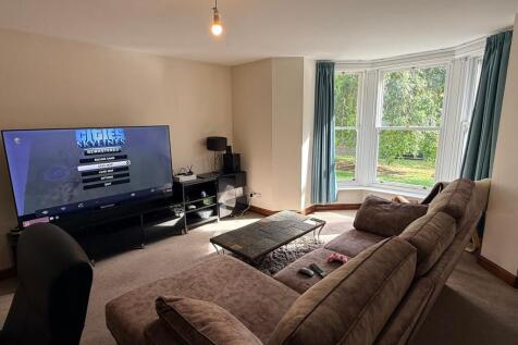 Dundalk Court, Ossett, WF5 photo 3
