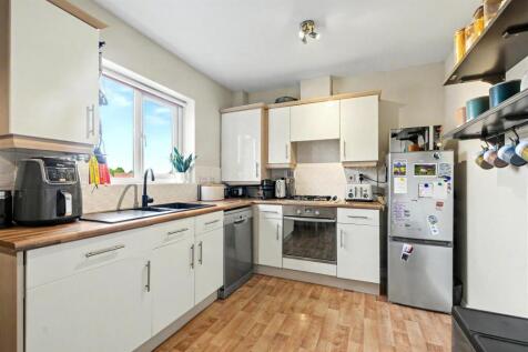 Kitchen (3).jpeg