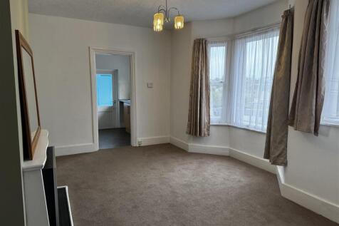 Lymington Avenue Leigh-On-Sea photo 3