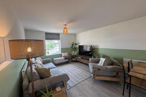 Open Plan - Living Dining kitchen