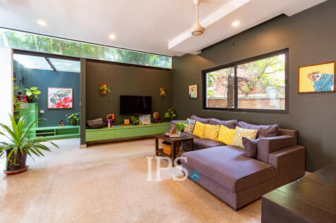 5 Bedroom  Villa For Sale - Sala Kamreuk, Siem Reap
