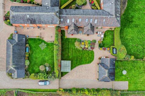 dji_fly_20251024_124148_874_1761306199437_photo_op