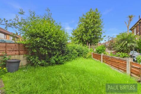 CAM04378G0-PR0359-STILL015.jpg