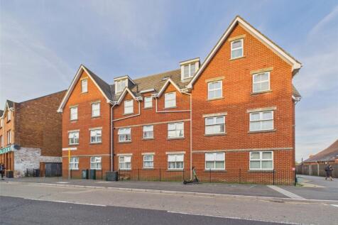 Bournemouth, BH5 - property photo