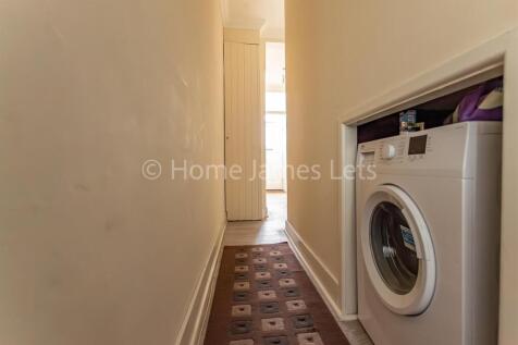 18654172-WashingMachine1.jpg