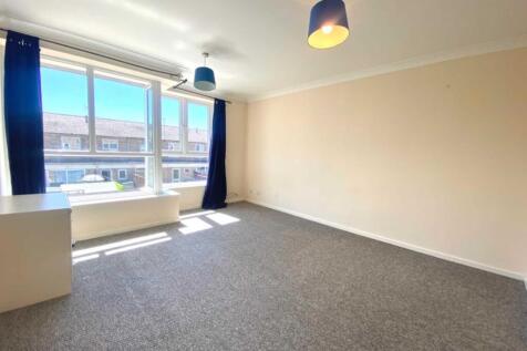Barton Crescent, Leamington Spa, Warwickshire, CV31 photo 3