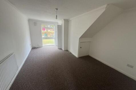 Churchward Drive, Newport, NP19 photo 4