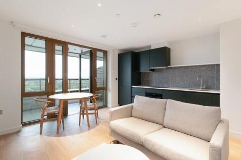 Wiltern Building, Dawlish Avenue East, Perivale, Ealing photo 5