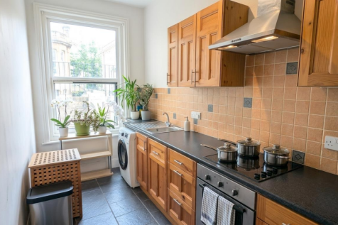 Kitchen 1.png