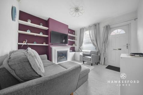 Harold Road, Sittingbourne - Lounge