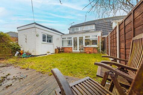 22 Sandon Cres-55 copy.jpg