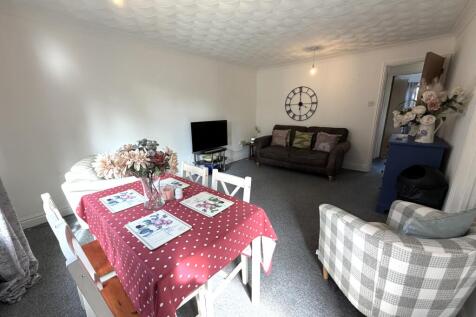 Cremorne Lane, Norwich, Norfolk photo 3