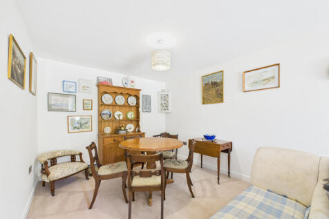 CAM02909G0-PR0473-STILL007