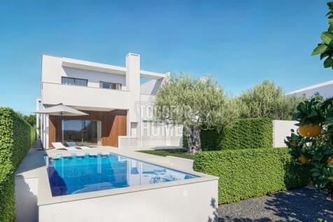 Villa &amp; Pool