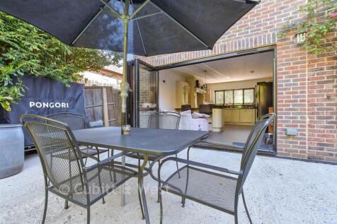 Patio / Decking