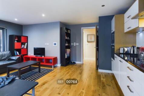 Kitchen &amp; Living area