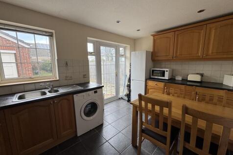 Rookery Close, Kiveton Park photo 5