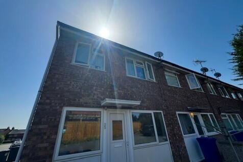 Brookside Close, Old Stratford, MILTON KEYNES photo 5