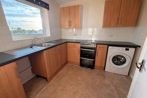 Petunia Crescent, Springfield, Chelmsford, CM1 photo 4