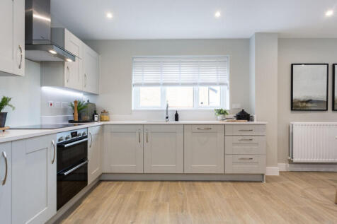Leaf Living at Great Oldbury, Stonehouse, GL10, Gloucester photo 3