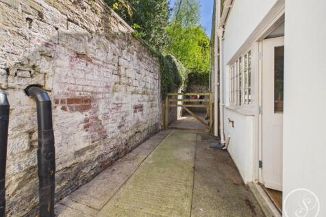 CAM02071G0-PR0907-STILL018.jpg