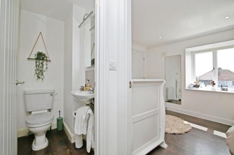 Seperate Cloakroom