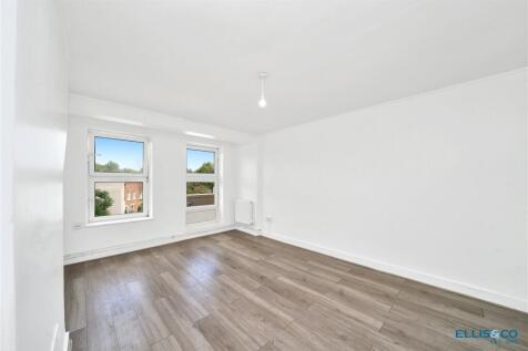 Halkett House, Waterloo Gardens, London, E2 photo 3