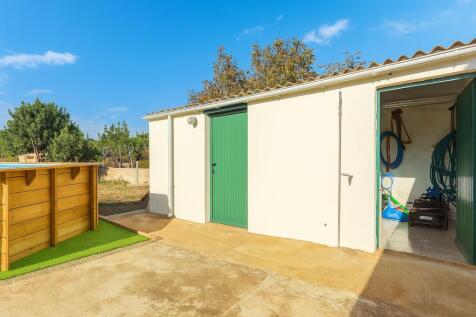 The swimming pool and the annex building