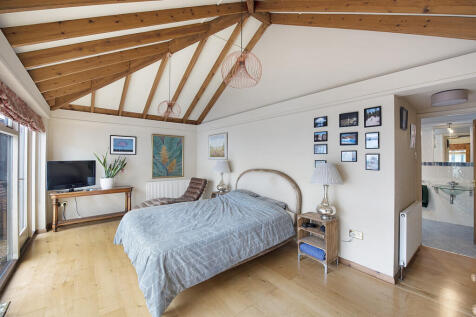 67 Horsecroft Roa...