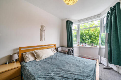 1329555-3-688b3a8...